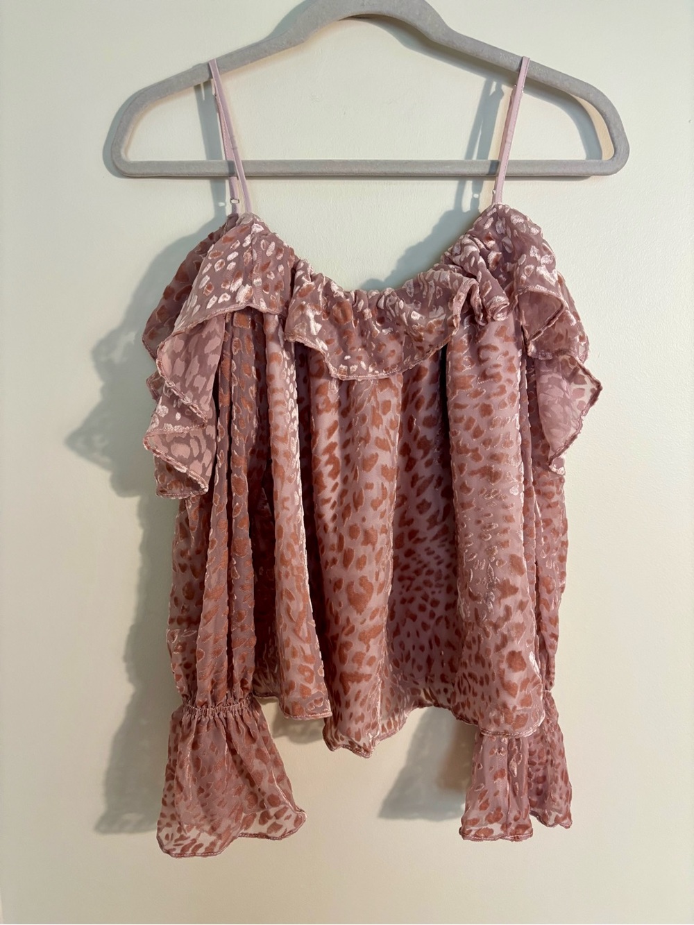 Parker Vtg Y2K Pink Textured Velvet Animal Print Ruffle Cold-Shoulder Date Top